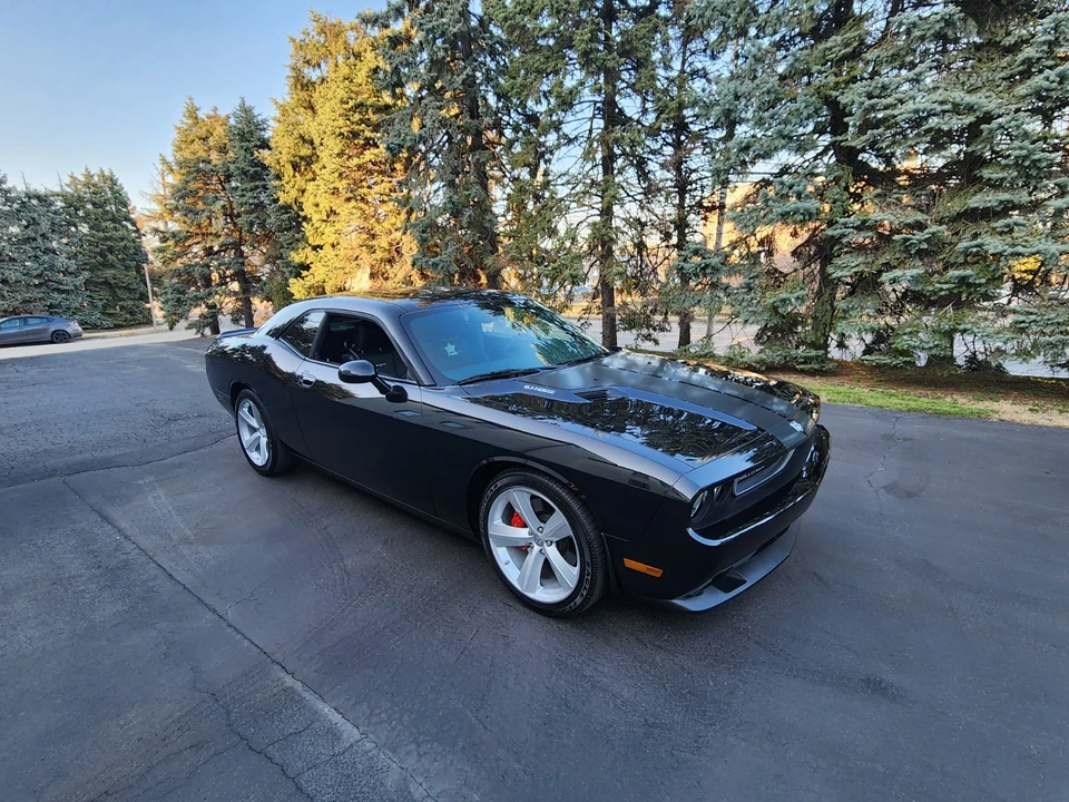 2008 Dodge Challenger SRT8 & 392 3rd Gen - Image 4 of 14