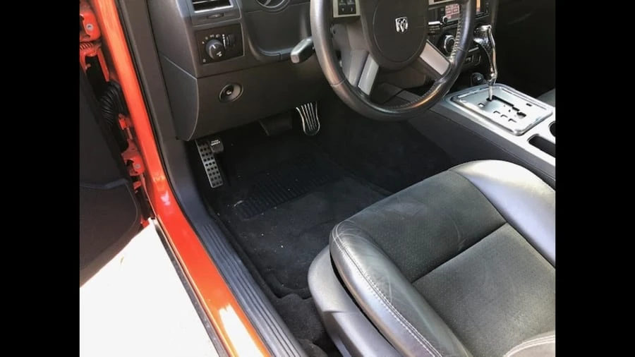 2008 Dodge Challenger SRT8 & 392 3rd Gen - Image 5 of 12