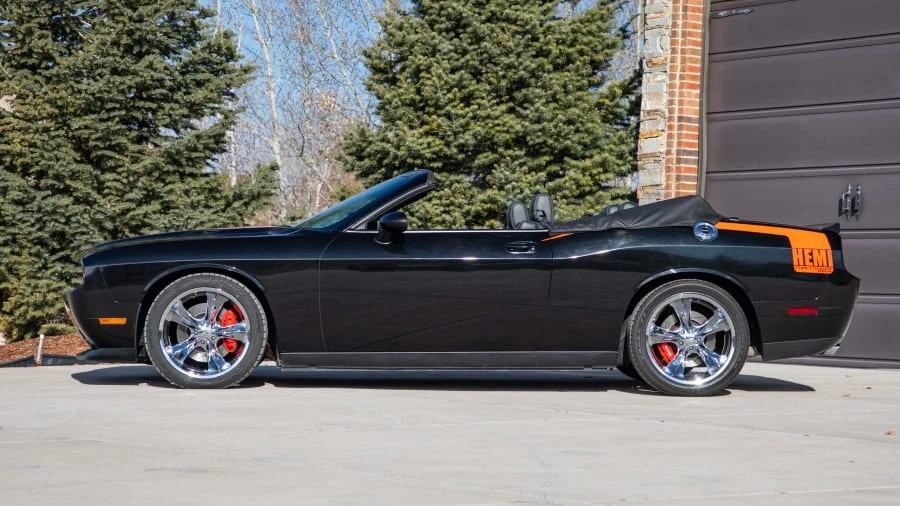 2008 Dodge Challenger SRT8 & 392 3rd Gen - Image 2 of 12
