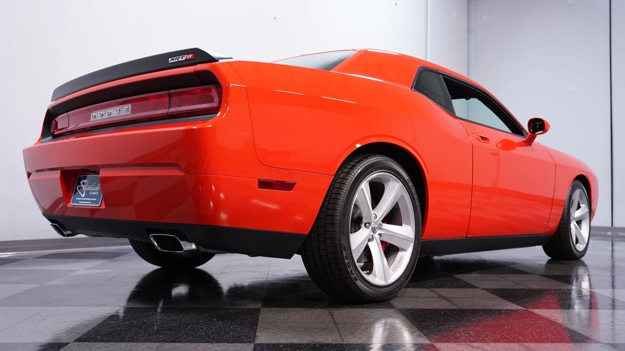 2008 Dodge Challenger SRT8 & 392 3rd Gen - Image 25 of 31