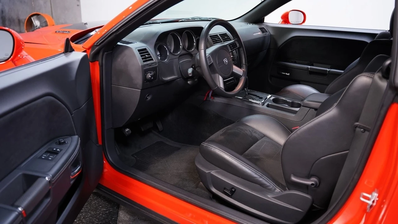 2008 Dodge Challenger SRT8 & 392 3rd Gen - Image 5 of 21