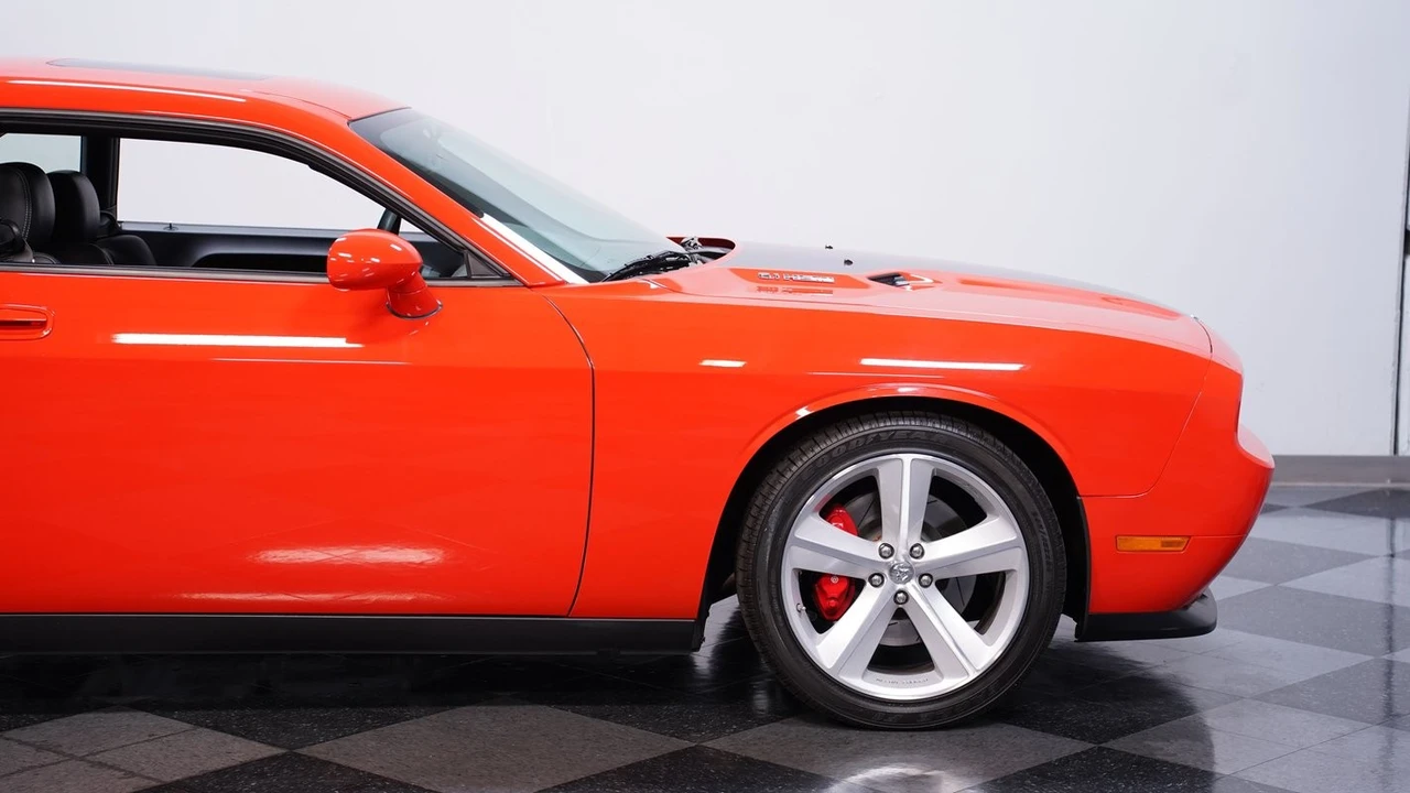 2008 Dodge Challenger SRT8 & 392 3rd Gen - Image 28 of 31