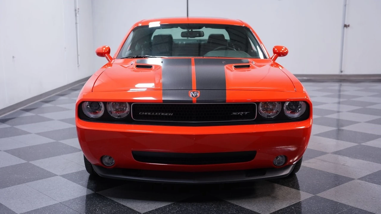 2008 Dodge Challenger SRT8 & 392 3rd Gen - Image 16 of 21