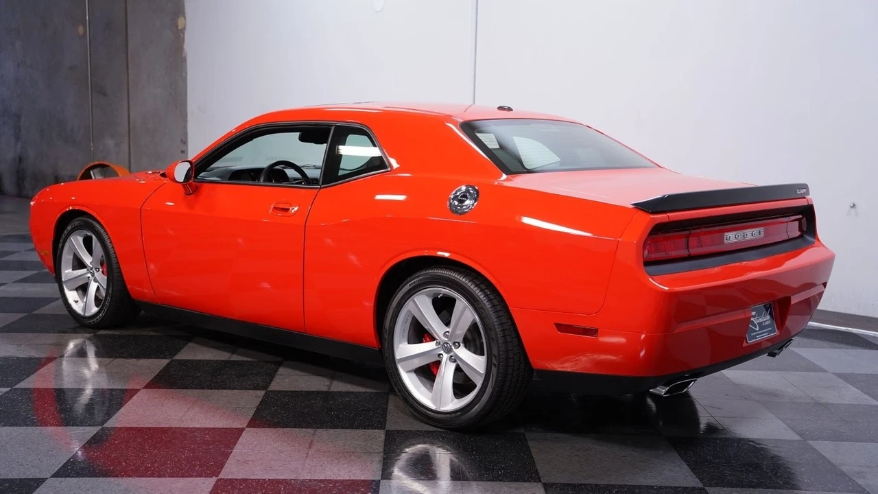 2008 Dodge Challenger SRT8 & 392 3rd Gen - Image 8 of 21