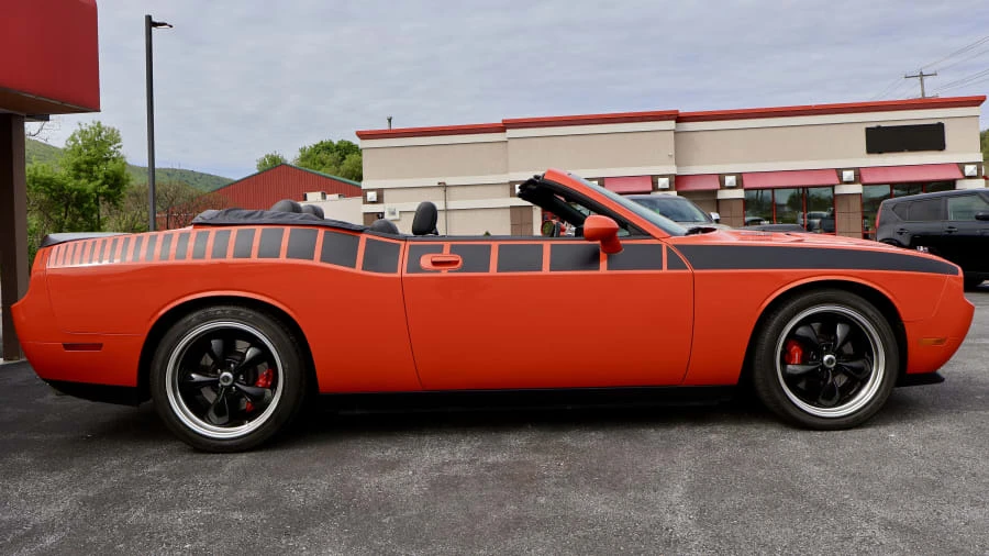 2008 Dodge Challenger SRT8 & 392 3rd Gen - Image 2 of 31