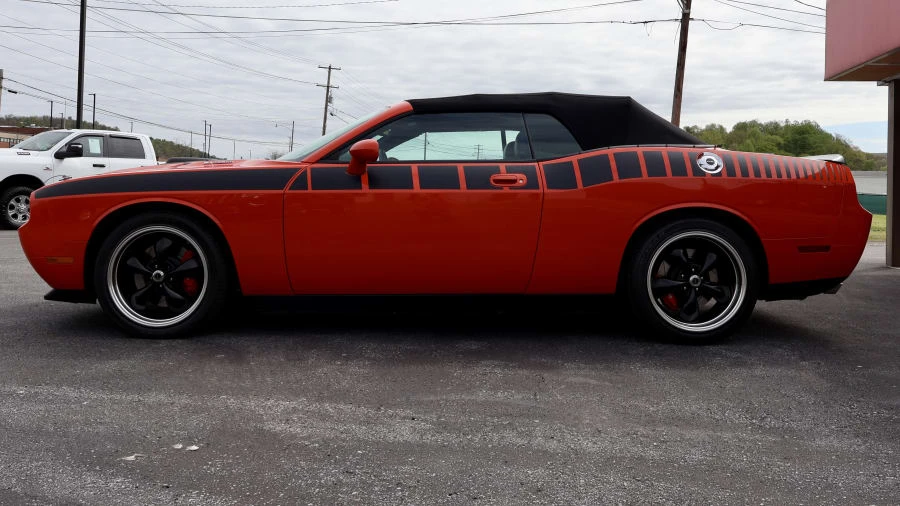 2008 Dodge Challenger SRT8 & 392 3rd Gen - Image 9 of 31