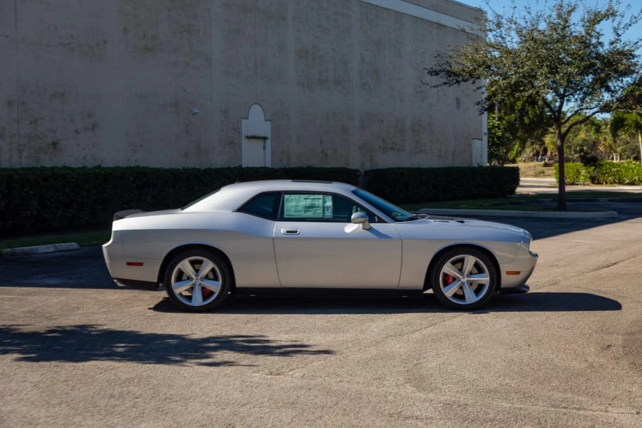 2008 Dodge Challenger SRT8 & 392 3rd Gen - Image 15 of 31