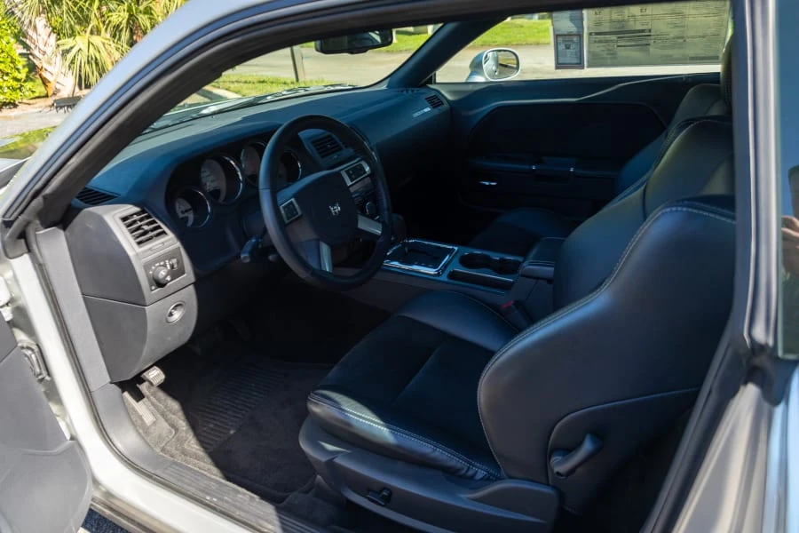 2008 Dodge Challenger SRT8 & 392 3rd Gen - Image 28 of 31