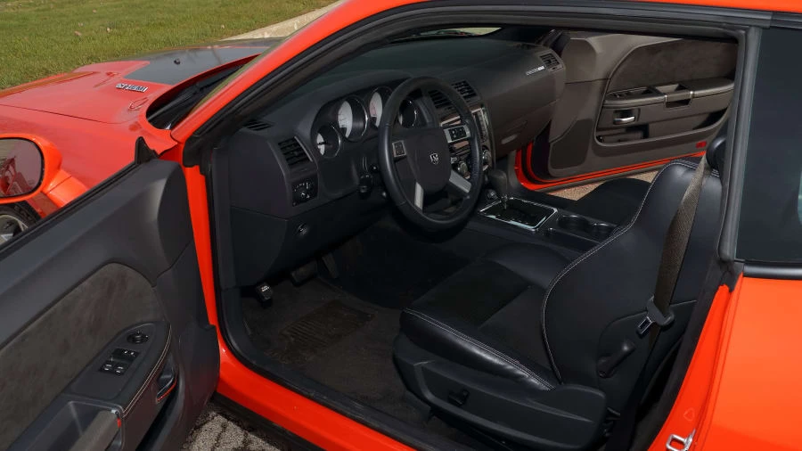 2008 Dodge Challenger SRT8 & 392 3rd Gen - Image 4 of 12