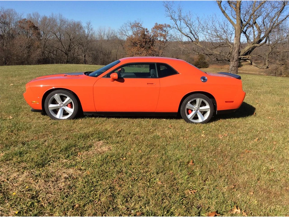 2008 Dodge Challenger SRT8 & 392 3rd Gen - Image 3 of 17