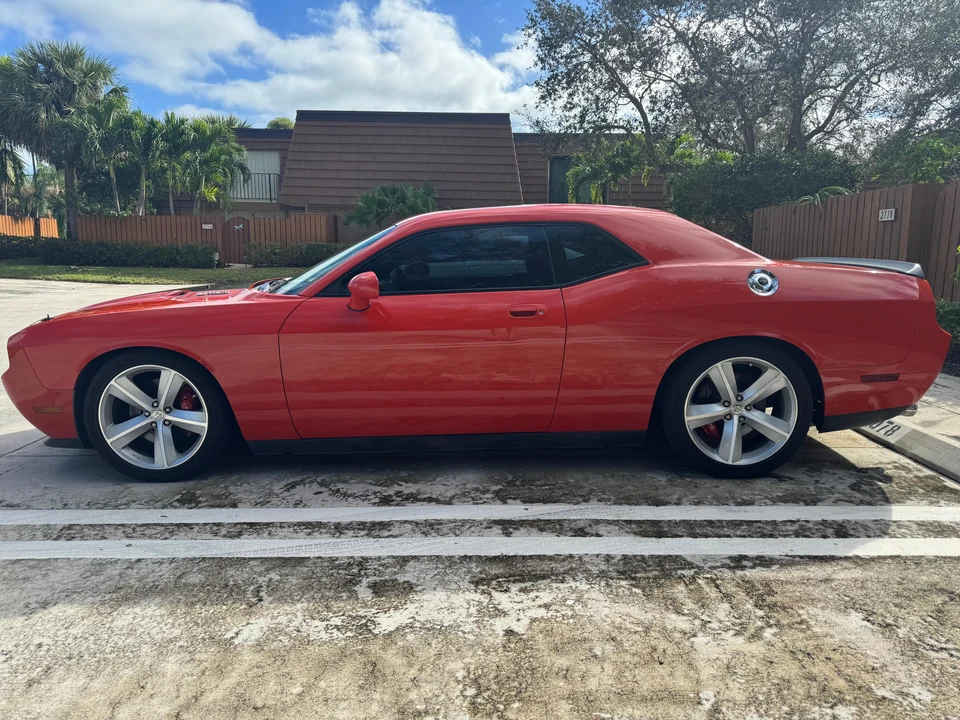 2008 Dodge Challenger SRT8 & 392 3rd Gen - Image 11 of 31