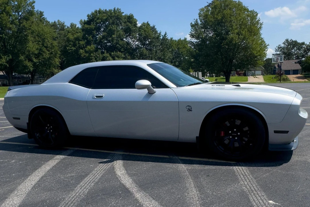 2008 Dodge Challenger SRT8 & 392 3rd Gen - Image 3 of 31