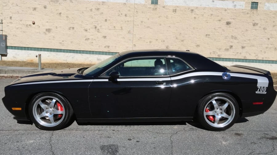 2008 Dodge Challenger SRT8 & 392 3rd Gen - Image 2 of 12