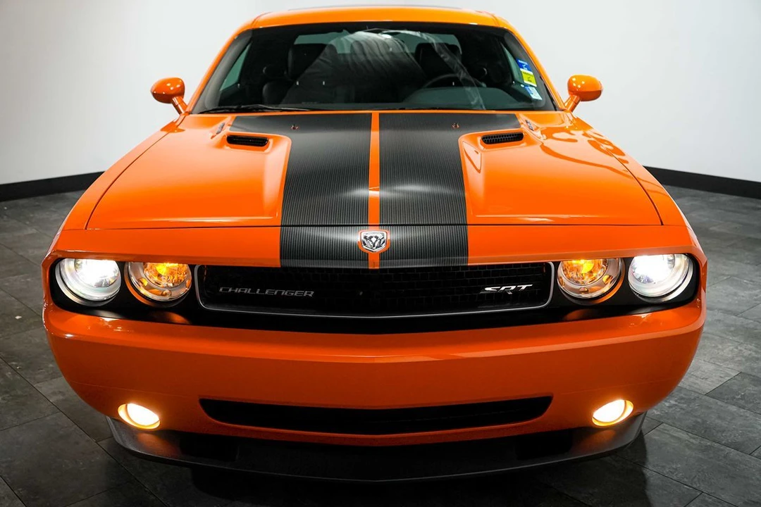 2008 Dodge Challenger SRT8 & 392 3rd Gen - Image 9 of 30