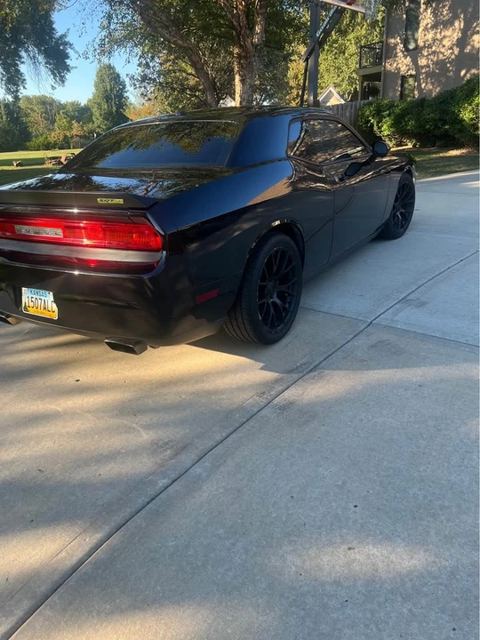 2008 Dodge Challenger SRT8 & 392 3rd Gen - Image 5 of 14