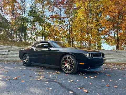 2008 Dodge Challenger SRT8 Coupe 2D