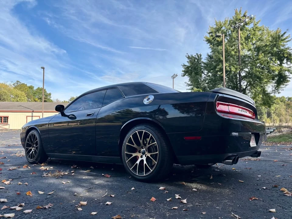 2008 Dodge Challenger SRT8 & 392 3rd Gen - Image 4 of 9
