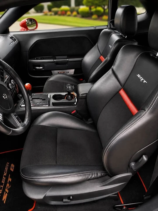 2008 Dodge Challenger SRT8 & 392 3rd Gen - Image 6 of 16