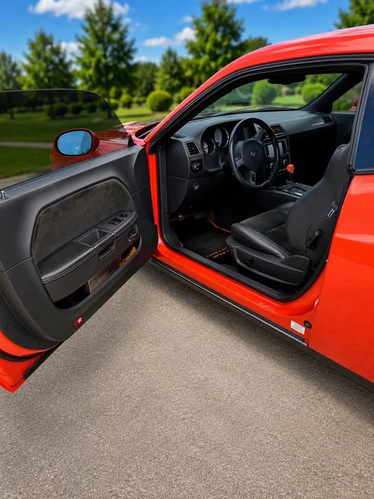 2008 Dodge Challenger SRT8 & 392 3rd Gen - Image 4 of 16