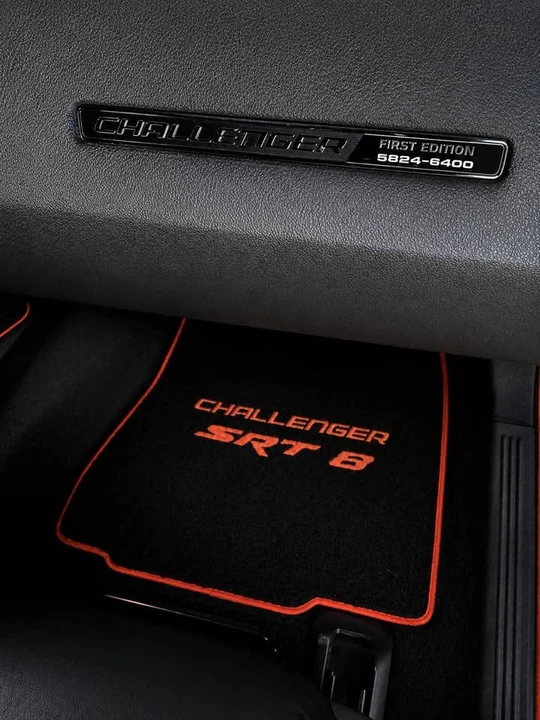 2008 Dodge Challenger SRT8 & 392 3rd Gen - Image 10 of 16