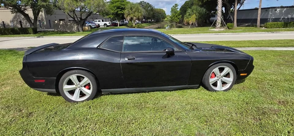 2008 Dodge Challenger SRT8 & 392 3rd Gen - Image 4 of 19