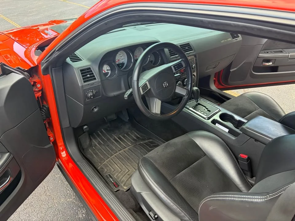 2008 Dodge Challenger SRT8 & 392 3rd Gen - Image 8 of 10