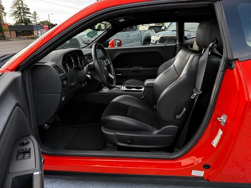 2008 Dodge Challenger SRT8 & 392 3rd Gen - Image 9 of 20