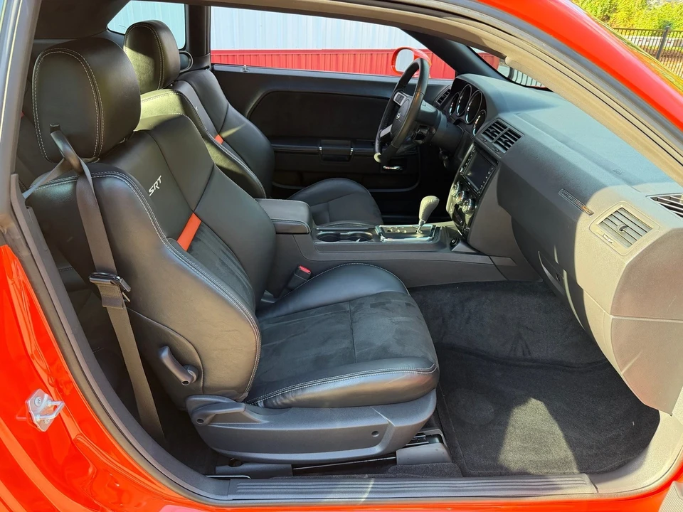 2008 Dodge Challenger SRT8 & 392 3rd Gen - Image 4 of 21