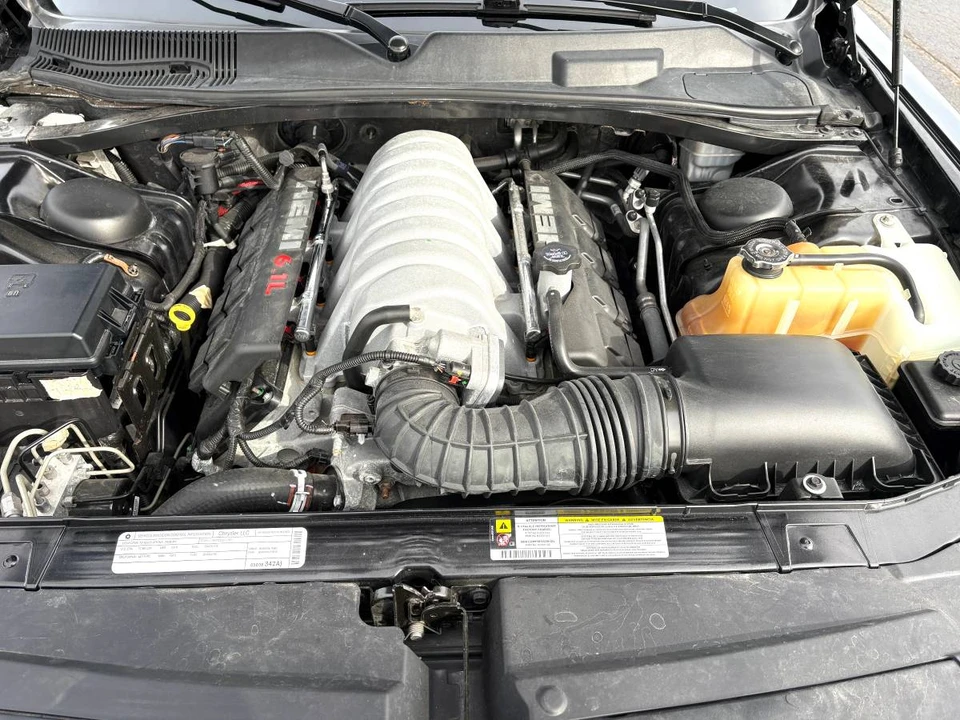 2008 Dodge Challenger SRT8 & 392 3rd Gen - Image 18 of 24