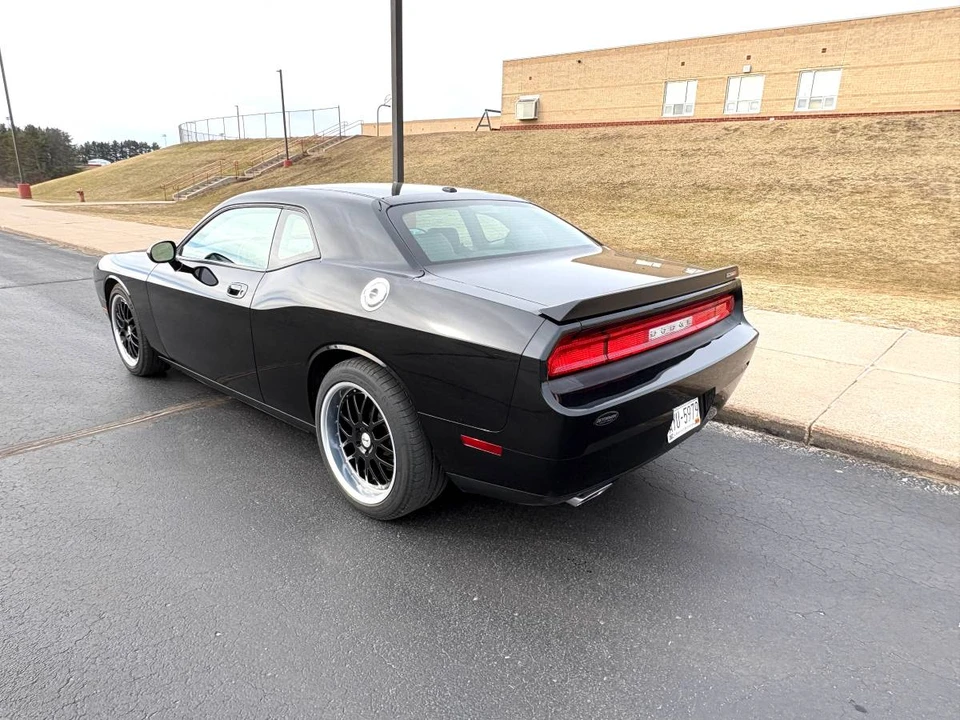 2008 Dodge Challenger SRT8 & 392 3rd Gen - Image 3 of 24