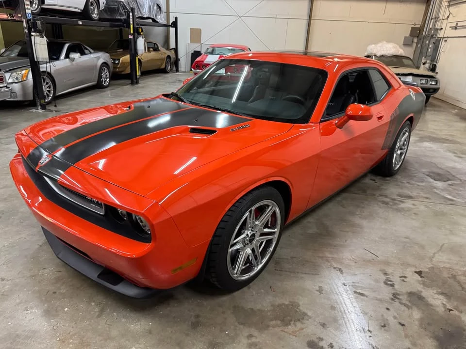 2008 Dodge Challenger SRT8 & 392 3rd Gen - Image 5 of 19