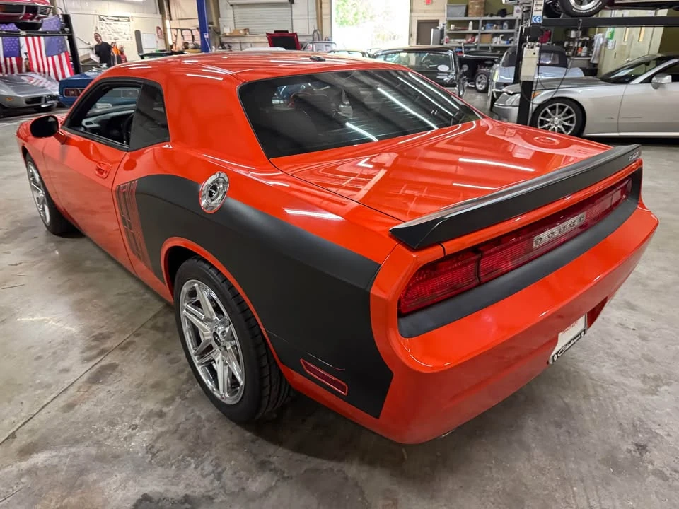 2008 Dodge Challenger SRT8 & 392 3rd Gen - Image 8 of 19