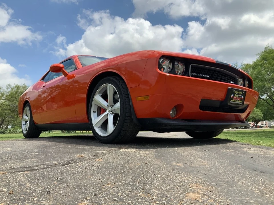 2008 Dodge Challenger SRT8 & 392 3rd Gen - Image 7 of 12