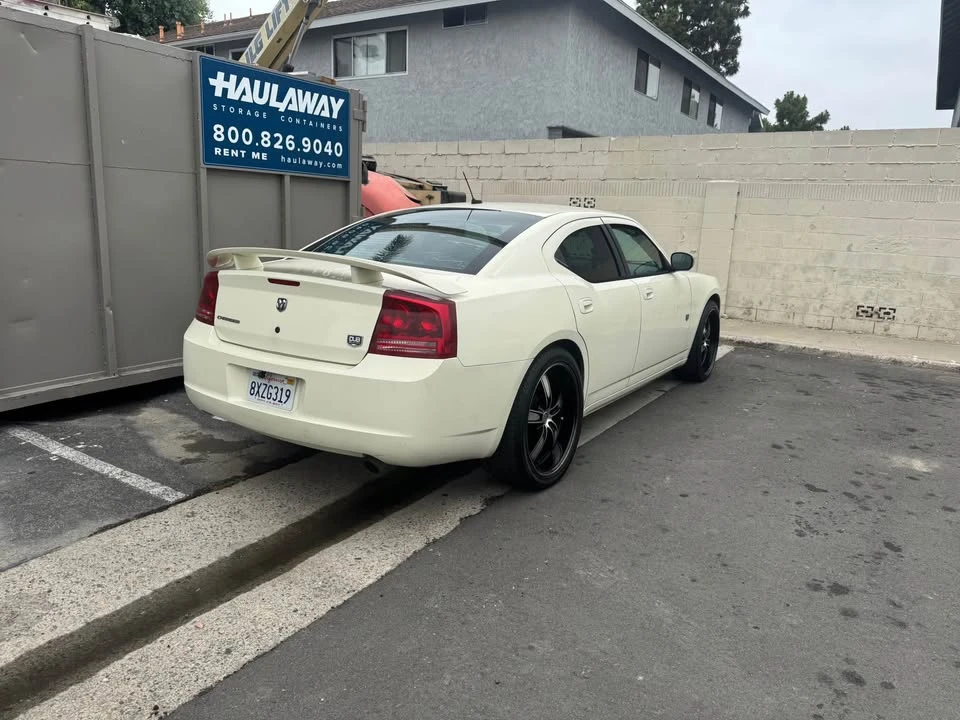 2008 Dodge Charger 6th Gen - Image 4 of 4