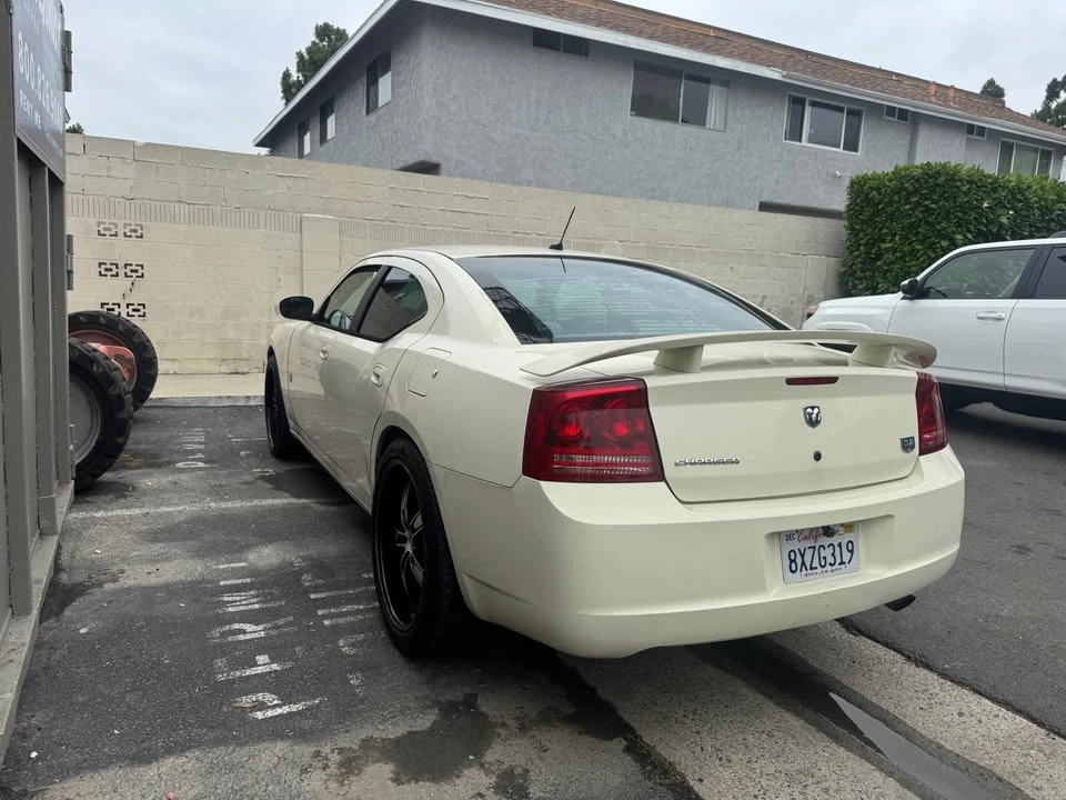 2008 Dodge Charger 6th Gen - Image 3 of 4