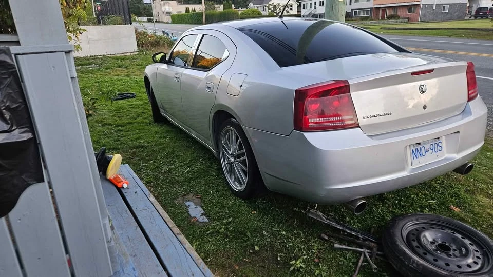 2008 Dodge Charger 6th Gen - Image 4 of 4