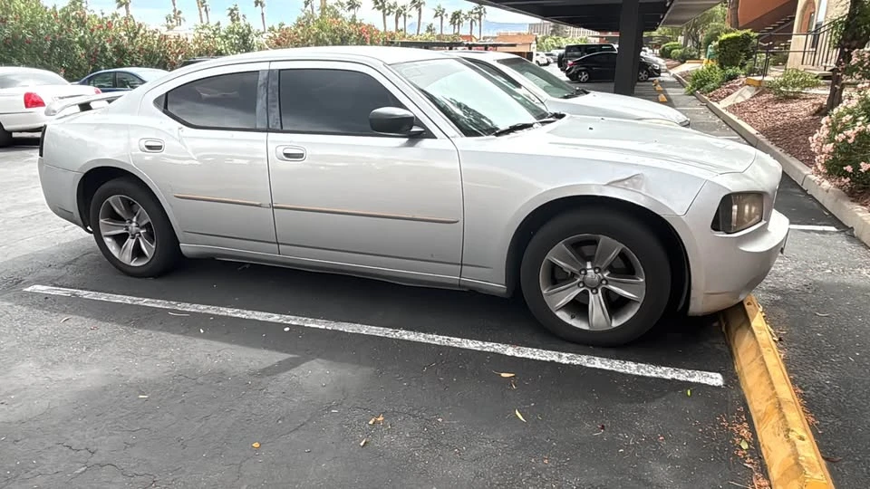 2008 Dodge Charger 6th Gen - Image 3 of 7