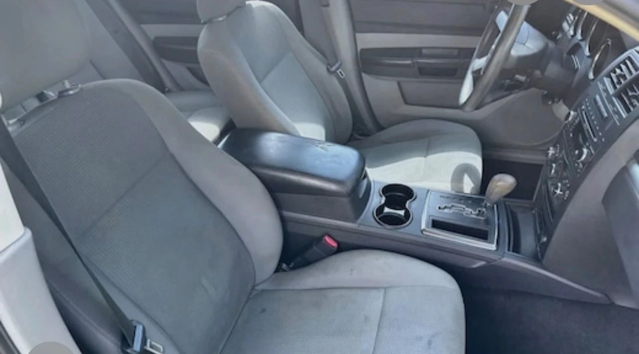2008 Dodge Charger 6th Gen - Image 3 of 4