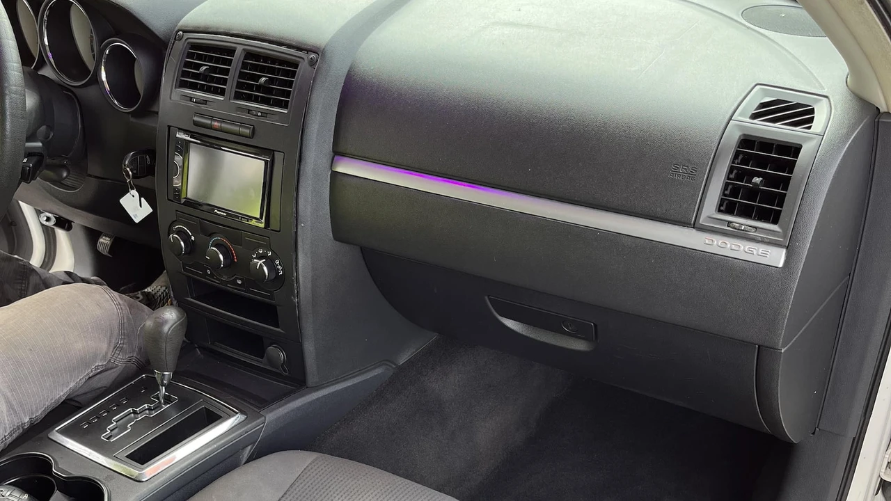 2008 Dodge Charger 6th Gen - Image 4 of 8
