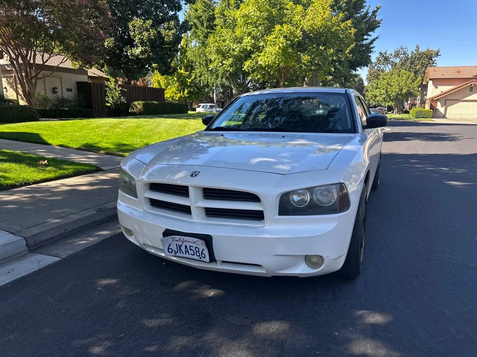 2008 Dodge Charger 6th Gen - Image 3 of 18