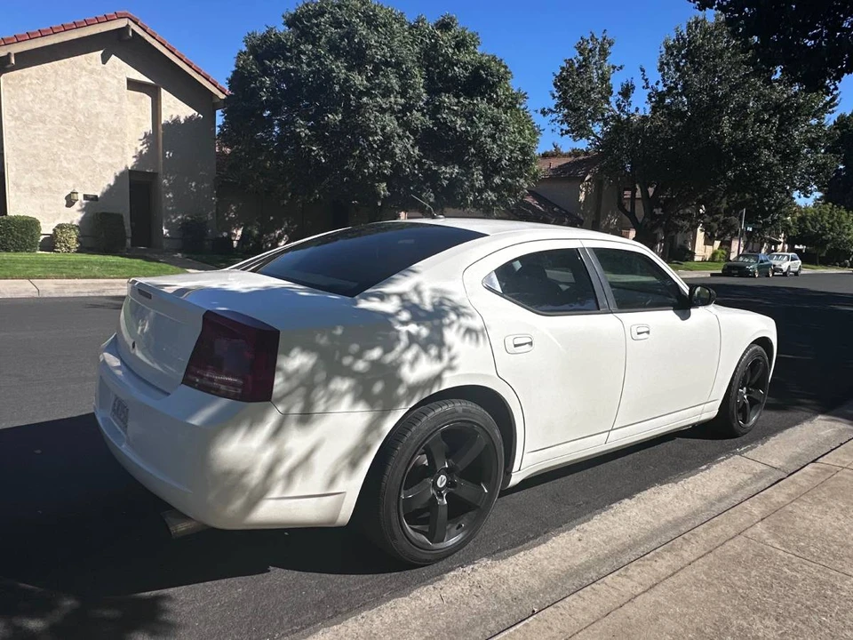 2008 Dodge Charger 6th Gen - Image 6 of 18
