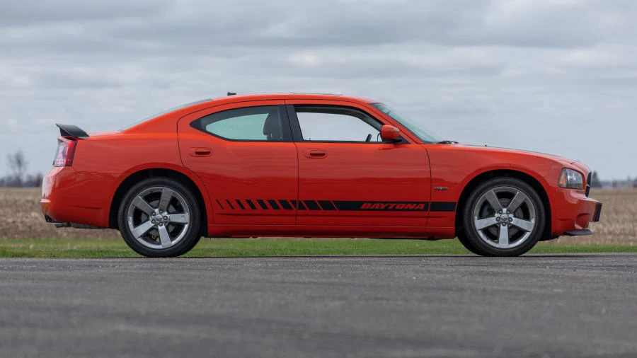 2008 Dodge Charger 6th Gen - Image 2 of 28