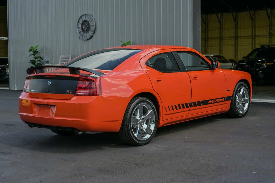 2008 Dodge Charger 6th Gen - Image 3 of 31