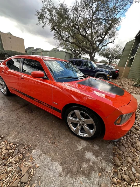 2008 Dodge Charger 6th Gen - Image 2 of 9