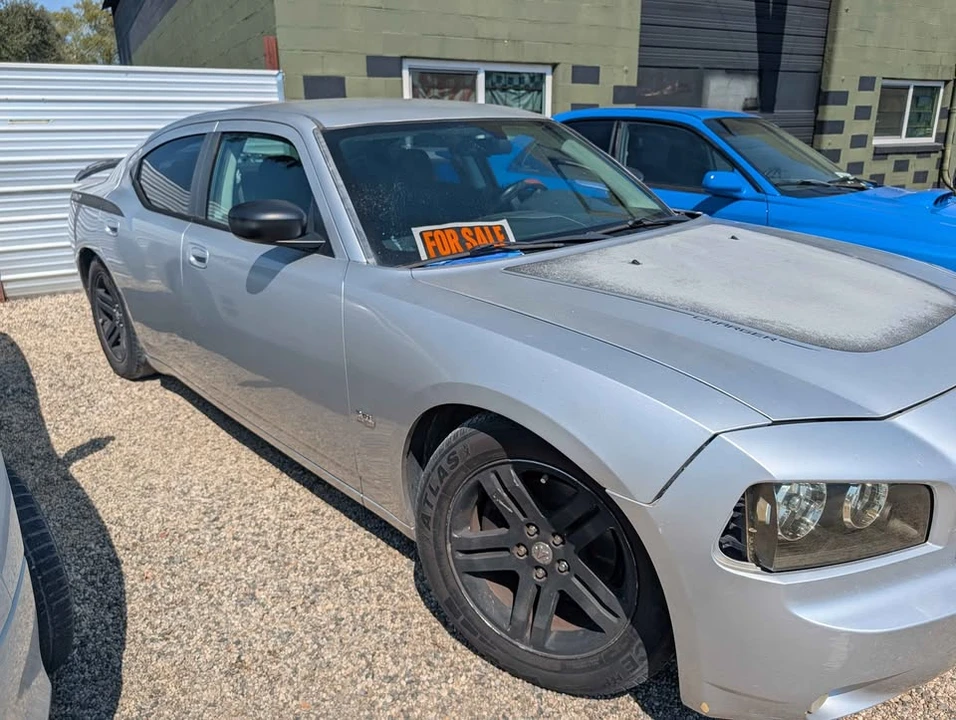 2008 Dodge Charger 6th Gen - Image 2 of 4