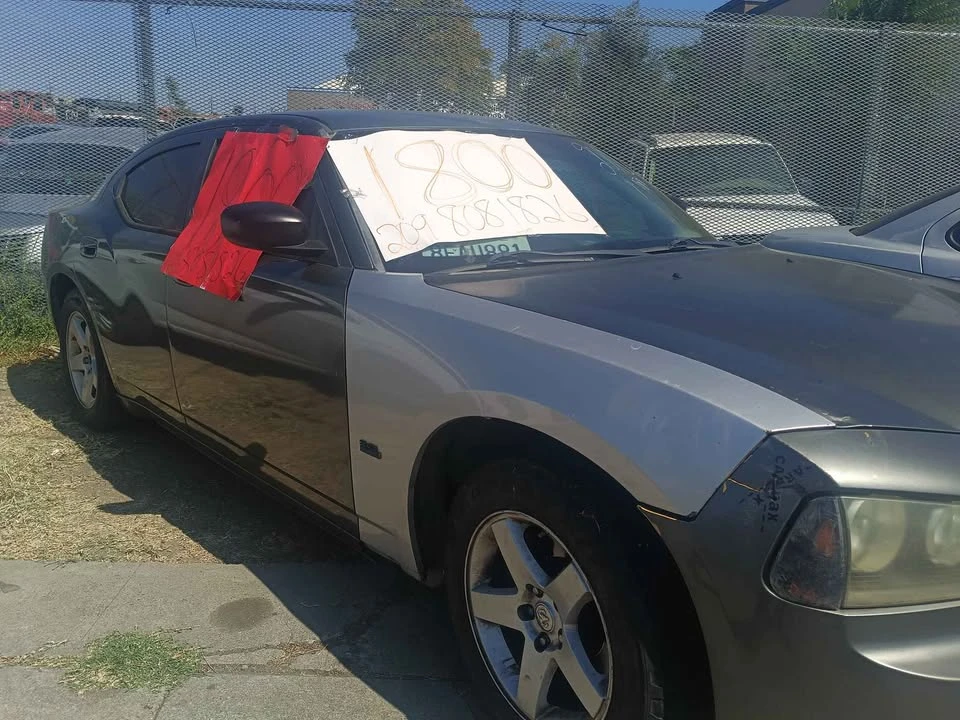 2008 Dodge Charger 6th Gen - Image 2 of 2