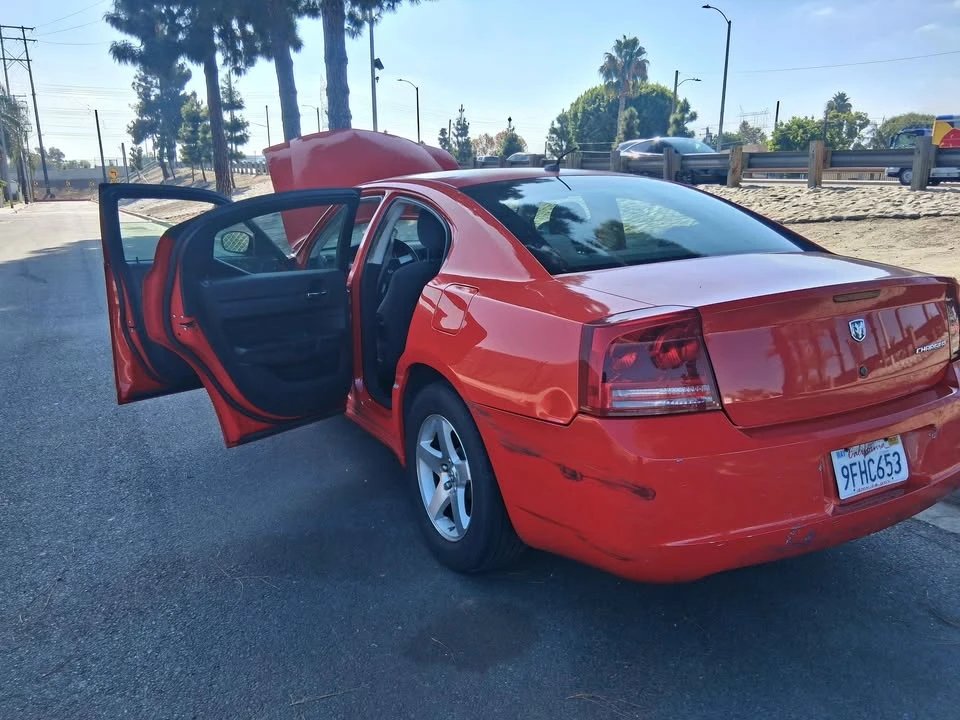 2008 Dodge Charger 6th Gen - Image 2 of 6