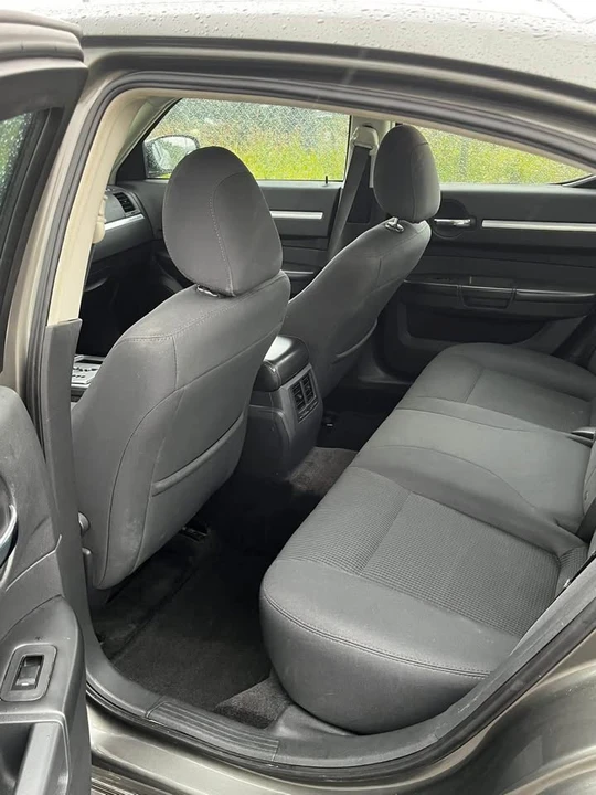 2008 Dodge Charger 6th Gen - Image 8 of 14