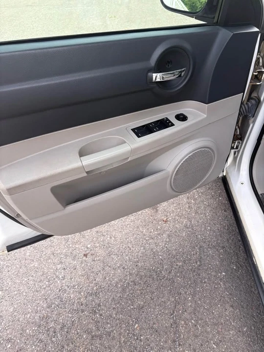 2008 Dodge Charger 6th Gen - Image 11 of 14