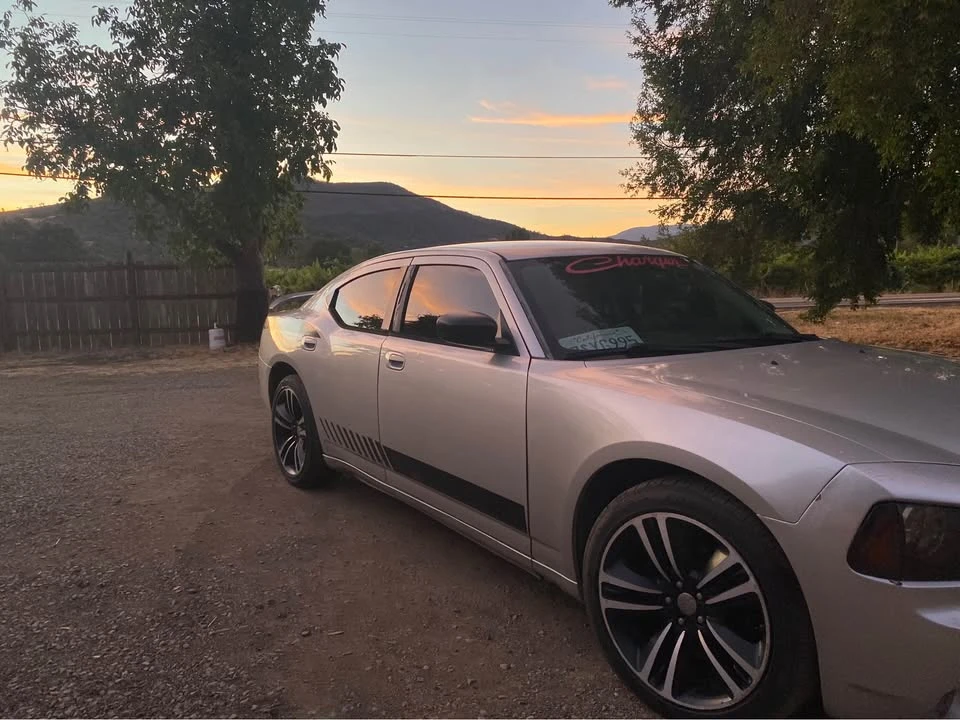 2008 Dodge Charger 6th Gen - Image 2 of 8